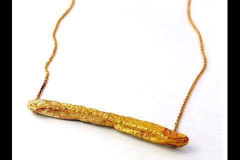 Chip necklace